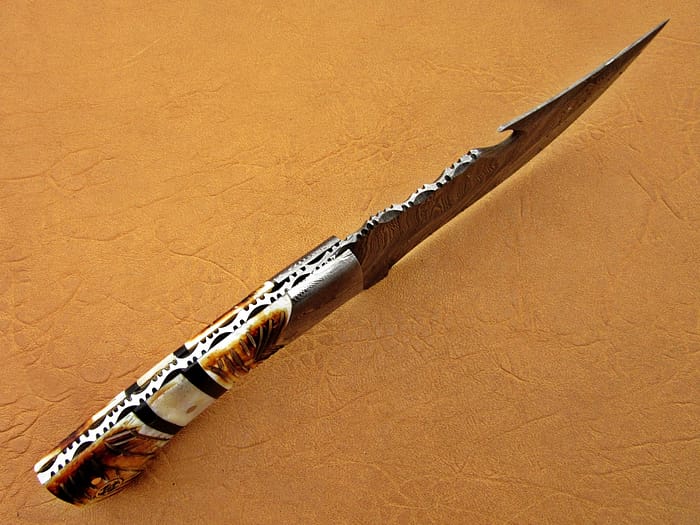 Damascus Steel Blade Gut Hook Bowie Knife 9 Inch
