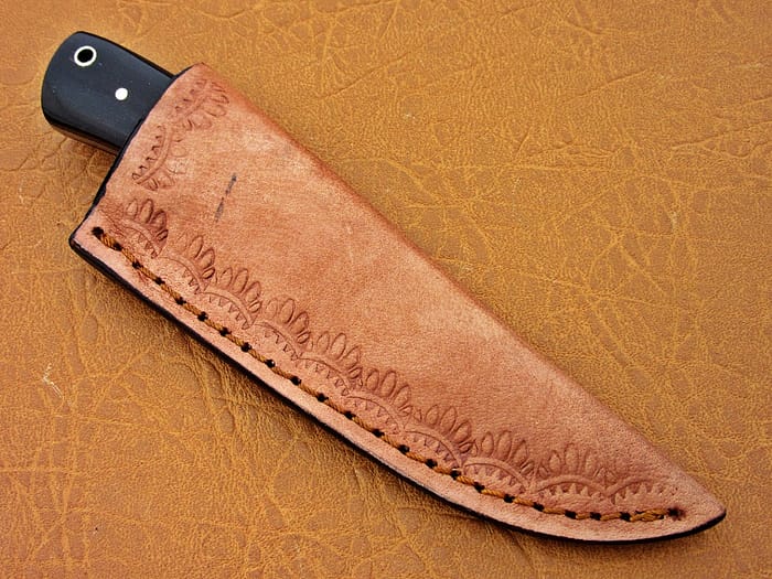Damascus Steel Blade Skinner Knife With Buffalo Horn Handle 6.5 Inch