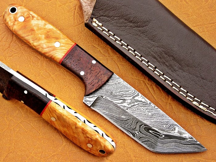 Damascus Steel Blade Tanto Hunting Knife With Walnut Wood Handle