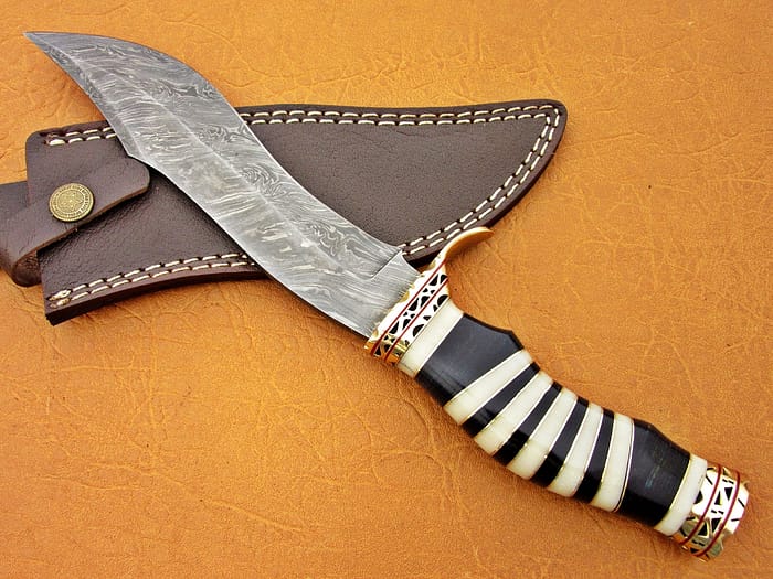 Damascus Steel Blade Bowie Knife Handle Camel Bone Buffalo Horn Overall 12 Inch