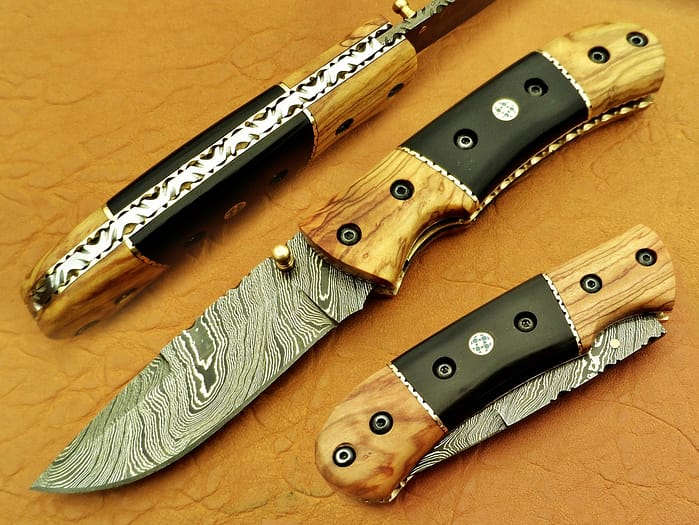 Damascus Folding Knife Olive Wood